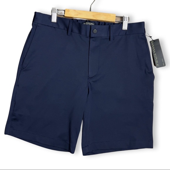 Banana Republic 9" Luxe City Short With Core Temp Technology Navy - Picture 4 of 16